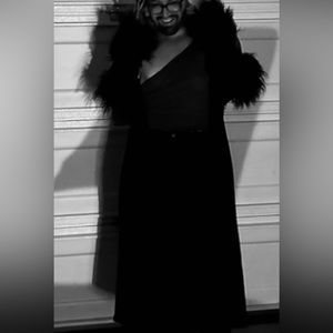 Faux Fur Witchy style coat. All black, fuzzy trim open front coat.